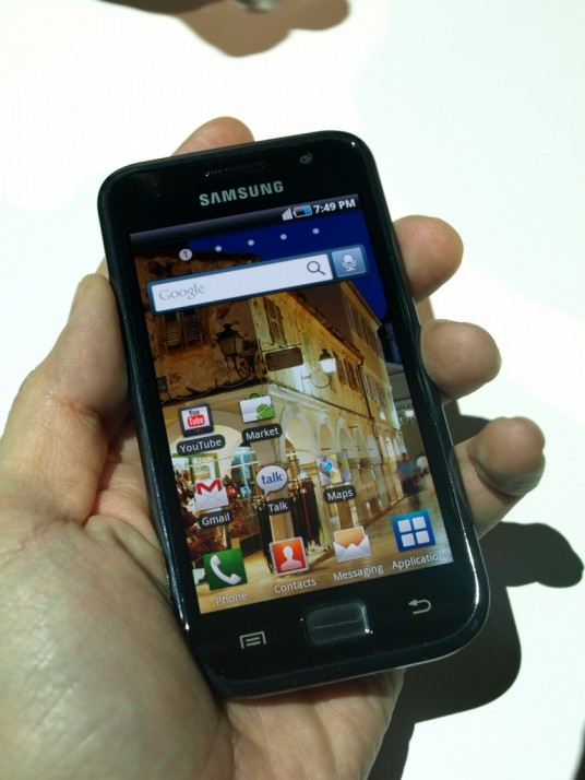 samsung-galaxy-S-hands-on-09-536x714